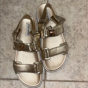 Steve Madden chrome Mona sandal size ten